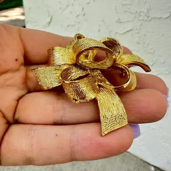 Vintage Jewelry 90s Gold Classic Ribbon Carolina gold brooch Bow Brooch - Picture 3 of 8